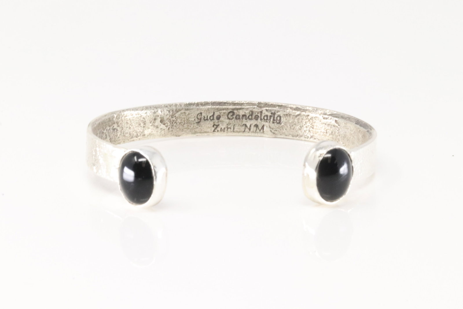 Native America Zuni Sterling Silver Black Onyx Bracelet Cuff By Jude Candelaria.: This is a Native America Zuni Sterling Silver Black Onyx Bracelet Cuff By Jude Candelaria.