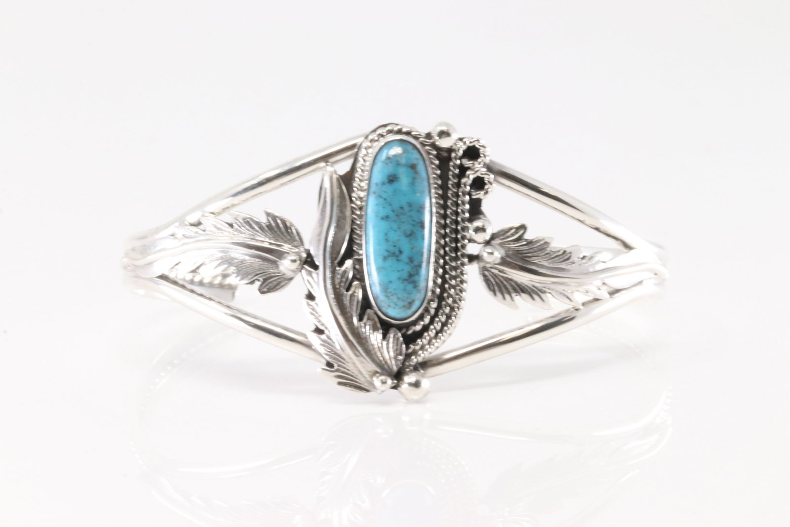 Native America Navajo Sterling Silver Turquoise Bracelet Feather Cuff By Andrew Vandever.: This is a Native America Navajo Sterling Silver Turquoise Bracelet Feather Cuff By Andrew Vandever.