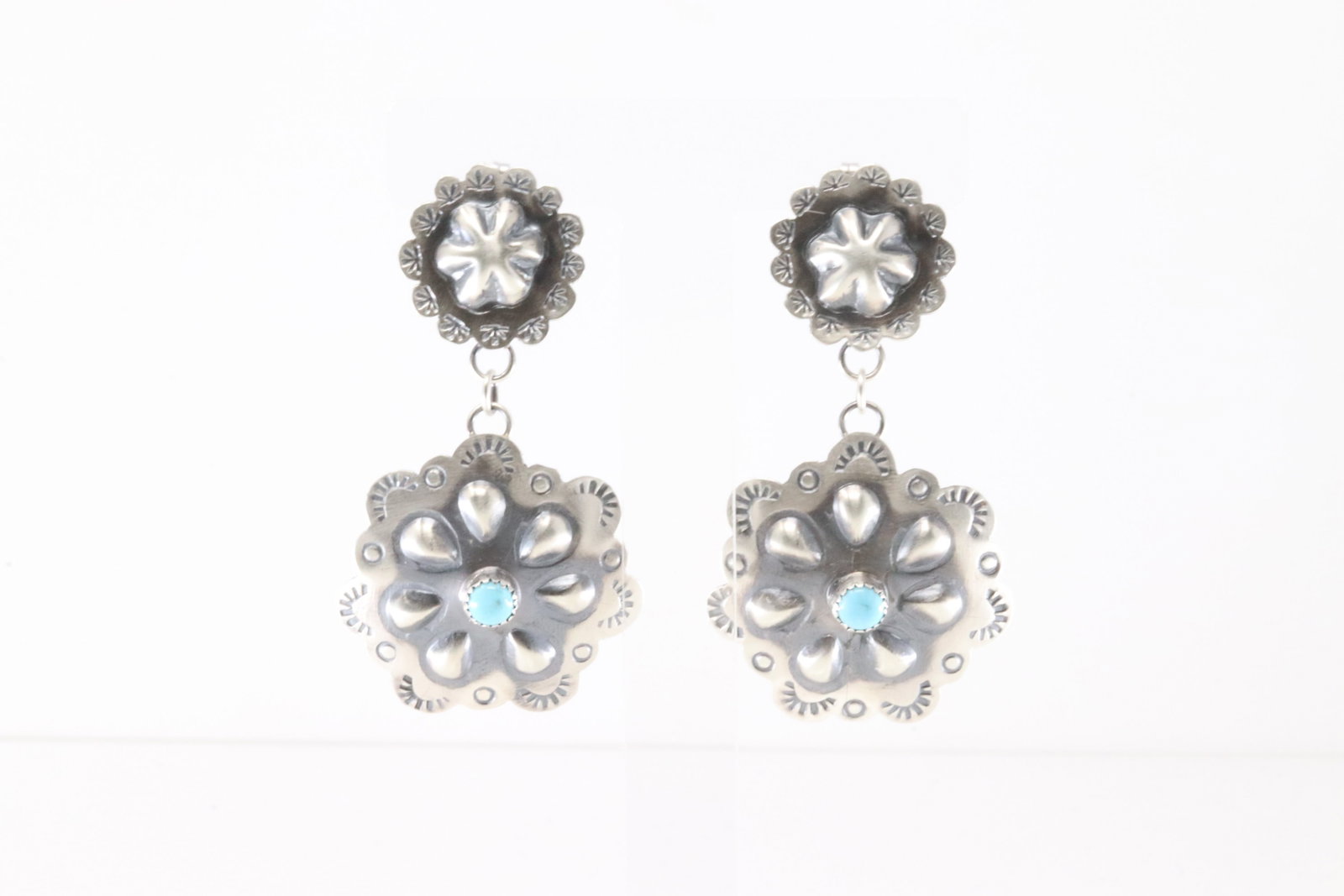Native America Navajo Sterling Silver Turquoise Conch Post / Dangling Earring's By Tim Yazzie &: This is a Native America Navajo Sterling Silver Turquoise Conch Post / Dangling Earring's By Tim Yazzie & Sammantha.
