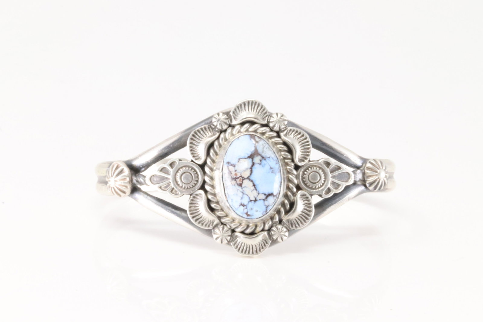 Native America Navajo Sterling Silver Golden Hill Turquoise Bracelet By Robert Shakey.: This is a Native America Navajo Sterling Silver Golden Hill Turquoise Bracelet By Robert Shakey.