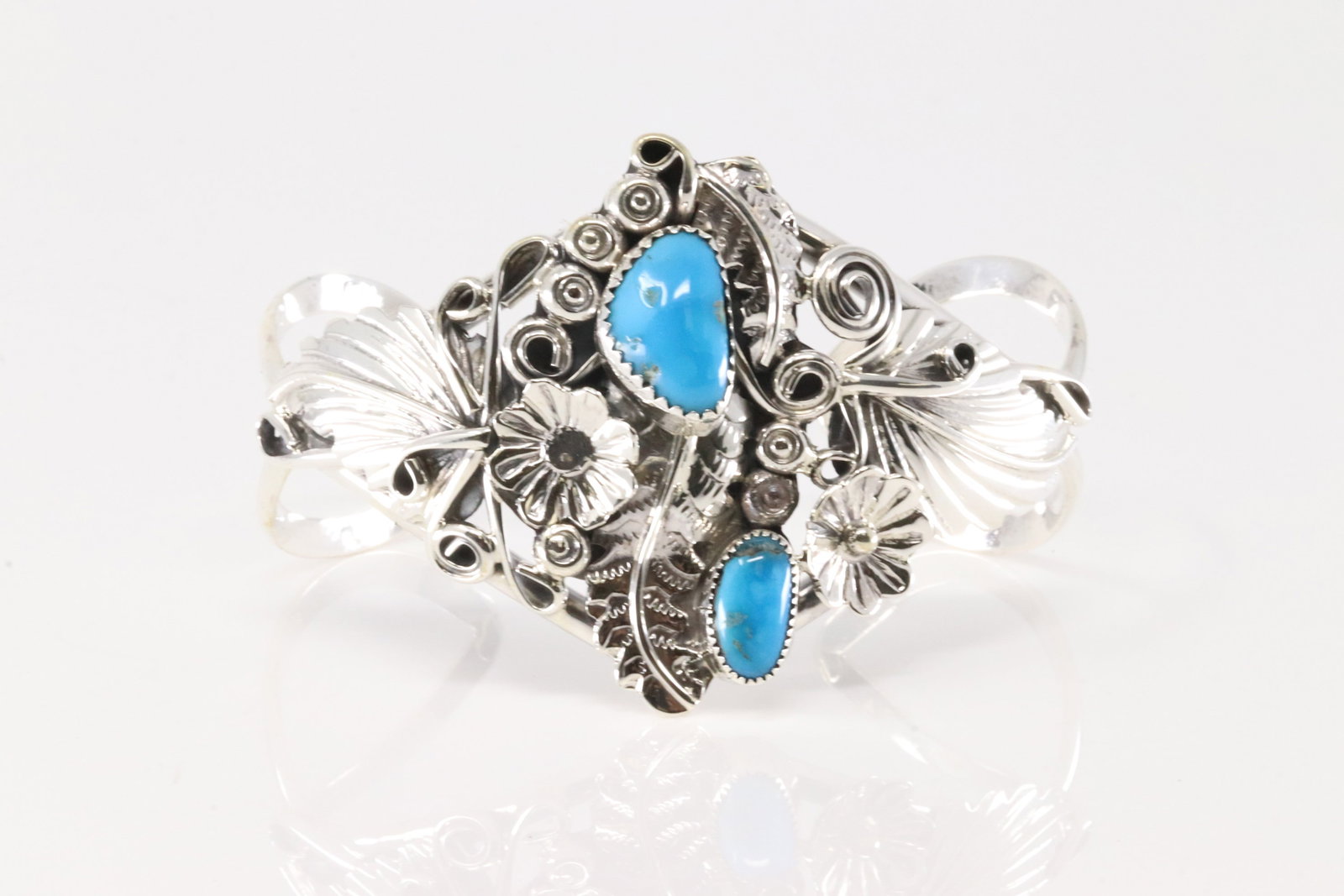 Native America Navajo Sterling Silver Turquoise Floral Bracelet Cuff By Harry B.Yazzie.: This is a Native America Navajo Sterling Silver Turquoise Floral Bracelet Cuff By Harry B.Yazzie.