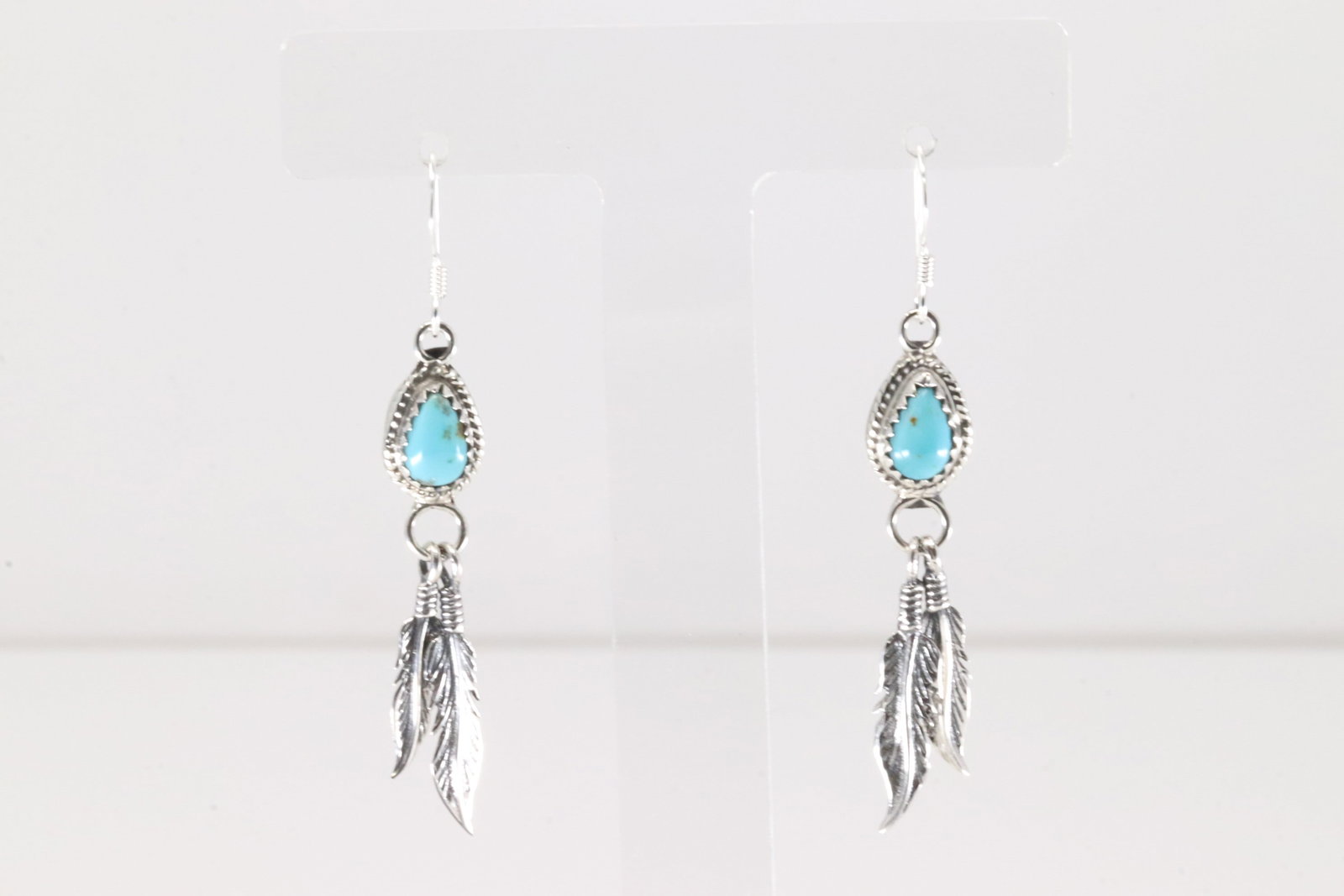 Native America Navajo Sterling Silver Turquoise Feather Dangling Earring's By Sharon McCarthy.: This is a Native America Navajo Sterling Silver Turquoise Feather Dangling Earring's By Sharon McCarthy.