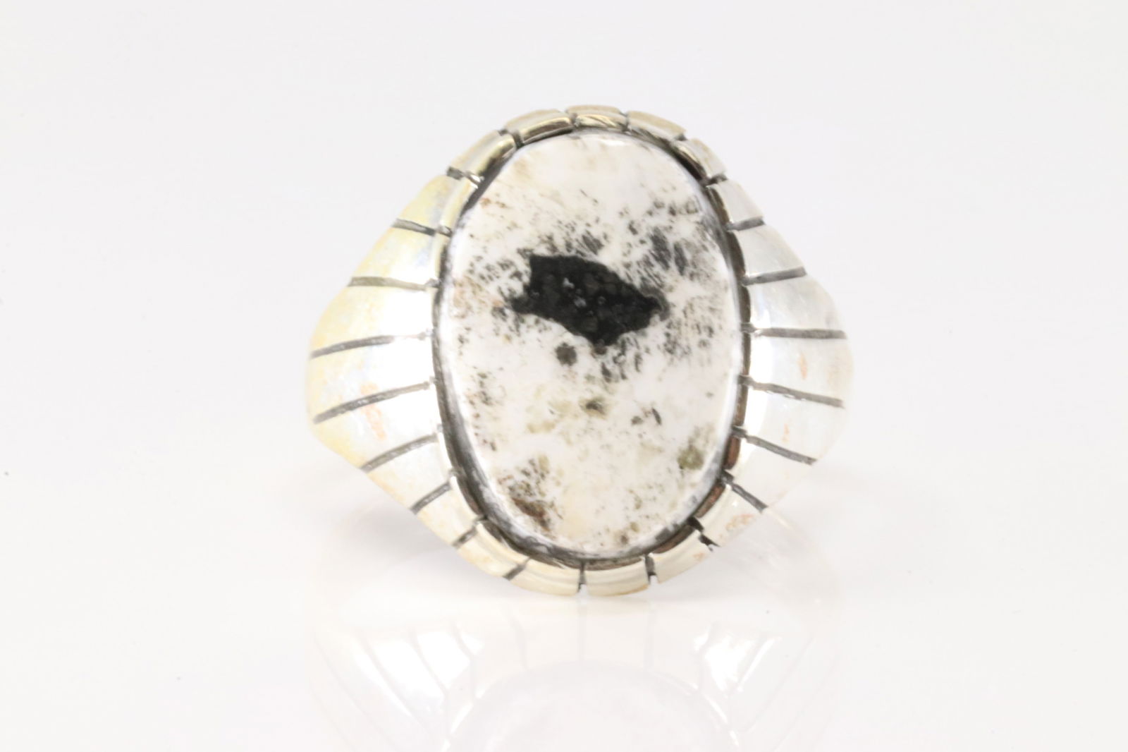 Native America Navajo Sterling  Silver White Buffalo Ring By R. (1 of 4)
