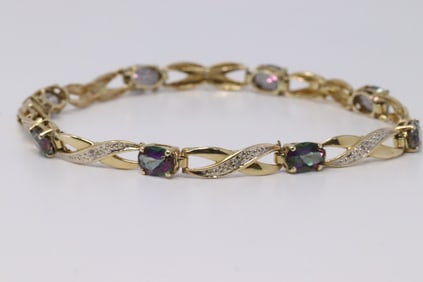 14Kt Yellow Gold Diamond Bracelet.