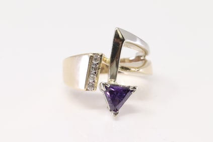 Amethyst & Diamond Ring 14Kt.