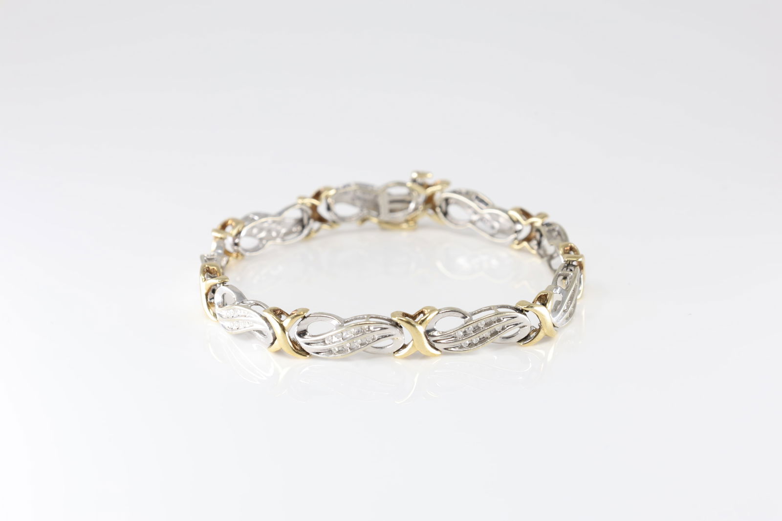 Diamond Bracelet 10Kt. (1 of 4)