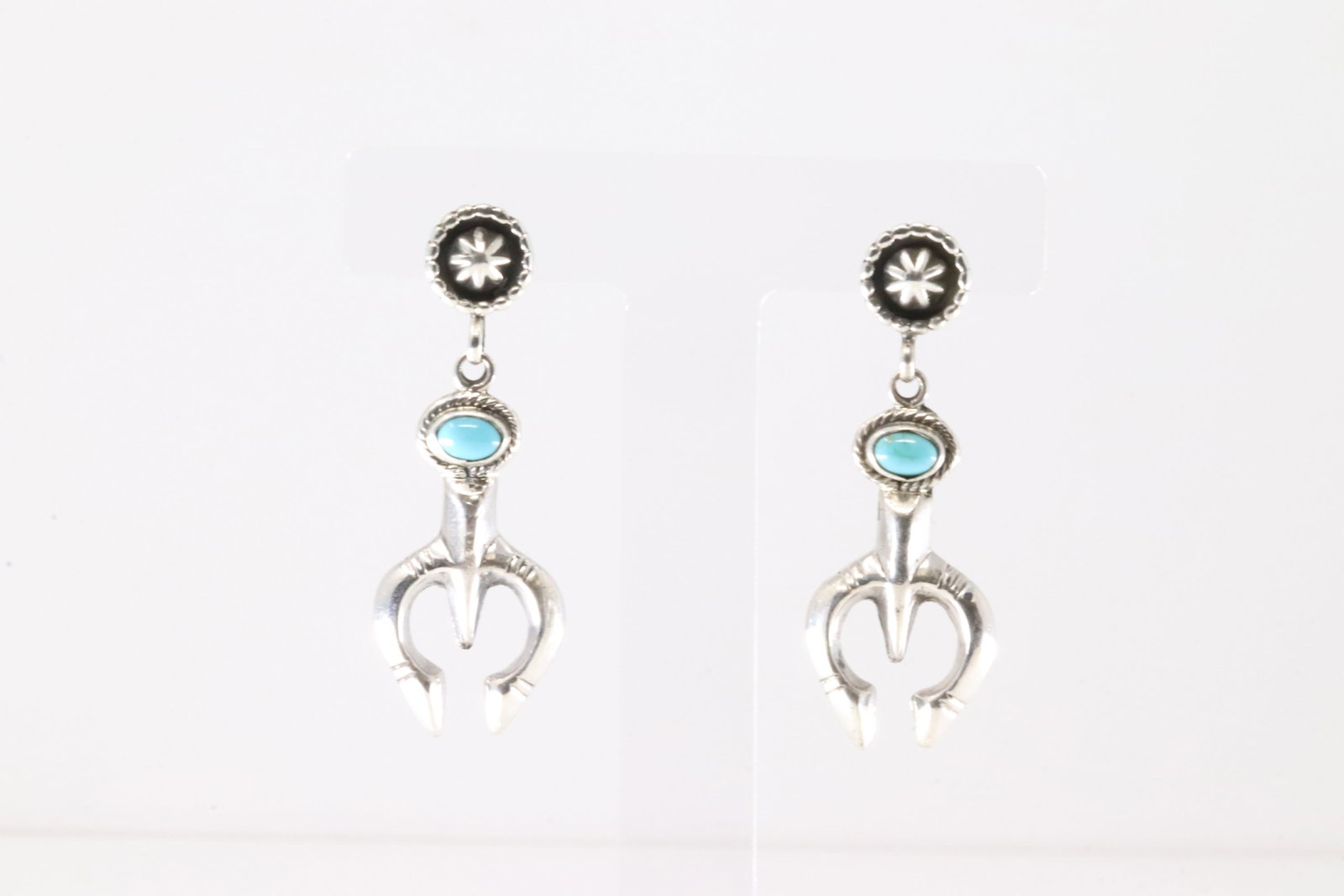 Native America Navajo Sterling Silver Turquoise Naja Post / Dangling Earring's By Gary Shorty.: This is a Native America Navajo Sterling Silver Turquoise Naja Post / Dangling Earring's By Gary Shorty.