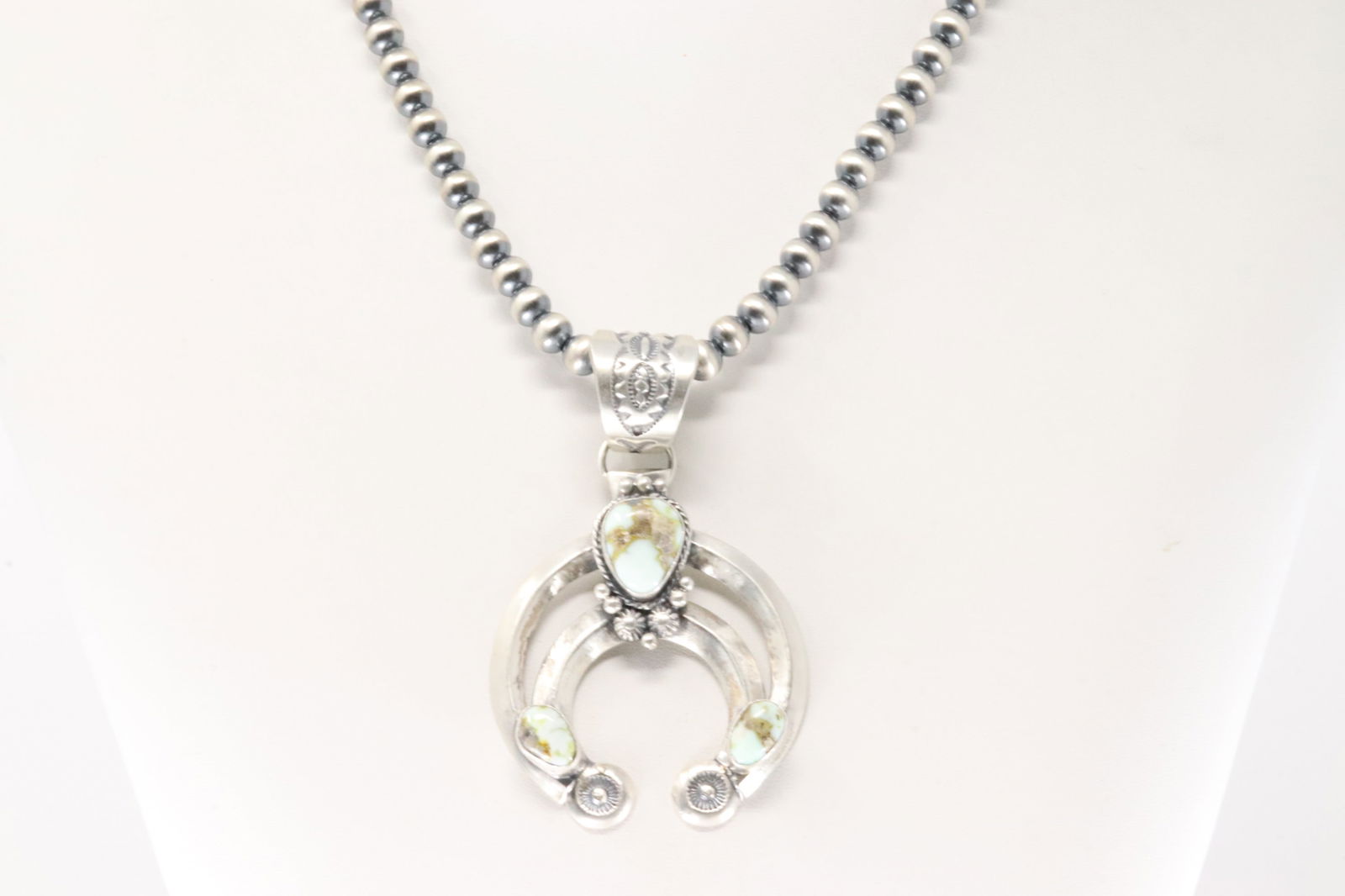 Native America Navajo Sterling Silver Palomino Naja Necklace By Samuel Yellowhair. (1 of 4)