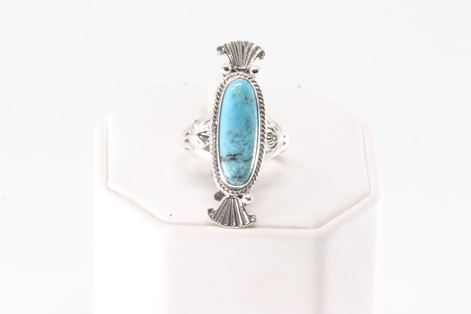 Native American Navajo Sterling Silver Turquoise Ring By Daniel Benally.: This is a Native American Navajo Sterling Silver Turquoise Ring By Daniel Benally. Ring size: 8.25.