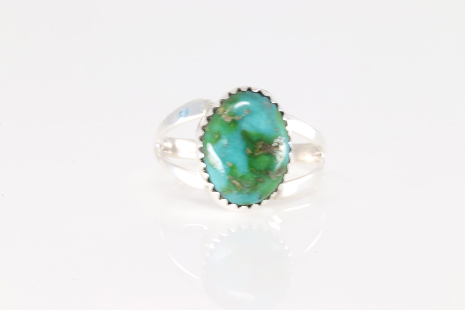 Native America Navajo Sterling Silver Turquoise Ring By Gerald Joe. (1 of 4)