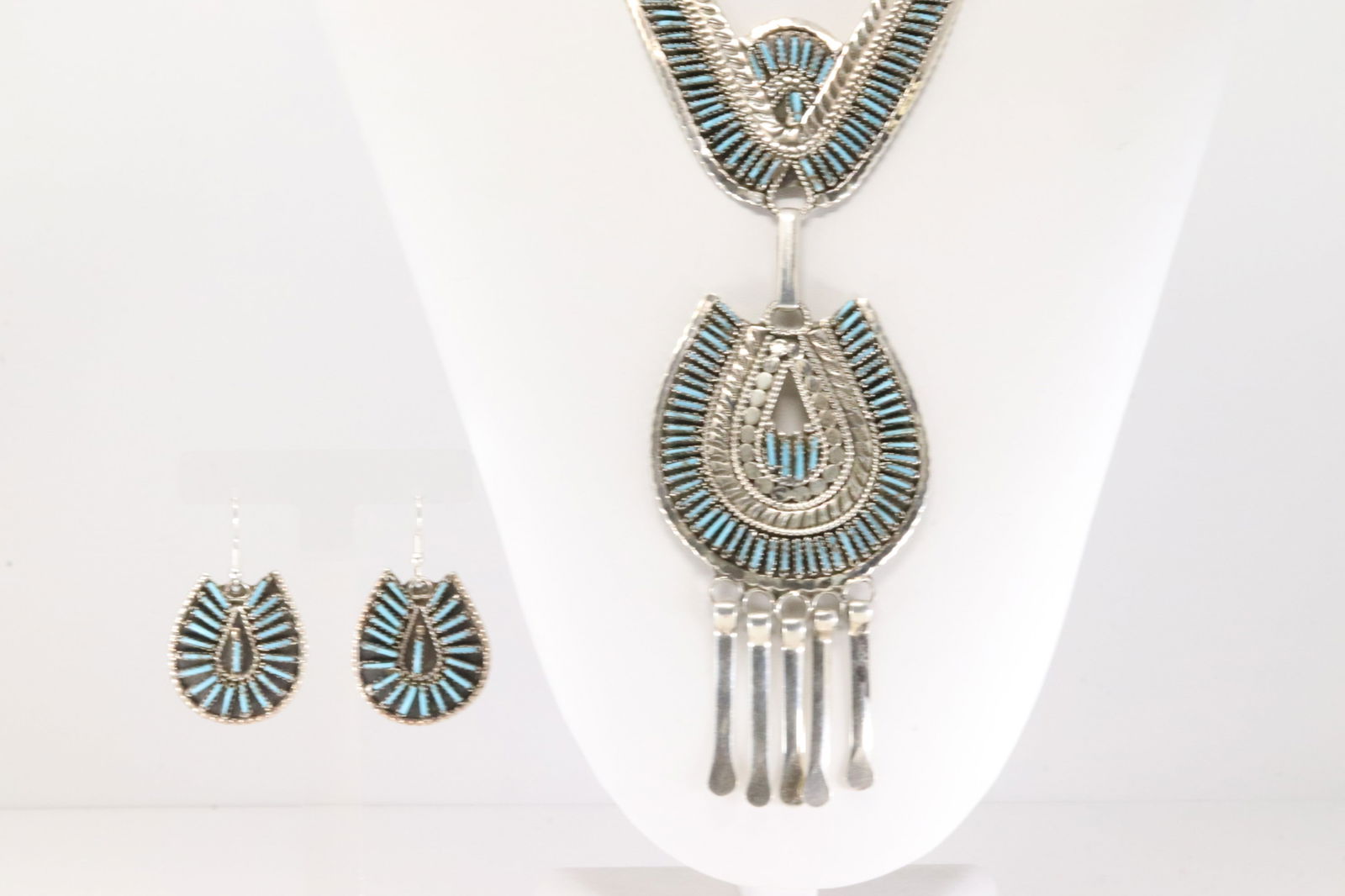 Native American Navajo Sterling Silver Turquoise Necklace & Earring's Set. (1 of 7)