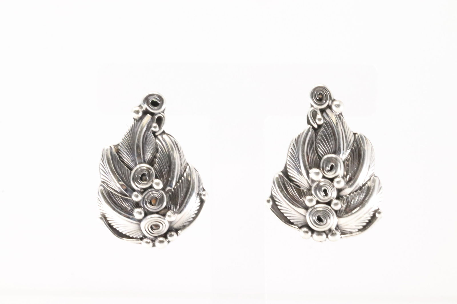 Native America Navajo Sterling Silver Solid Leaf Post Earring's By Darrell Morgan. (1 of 4)