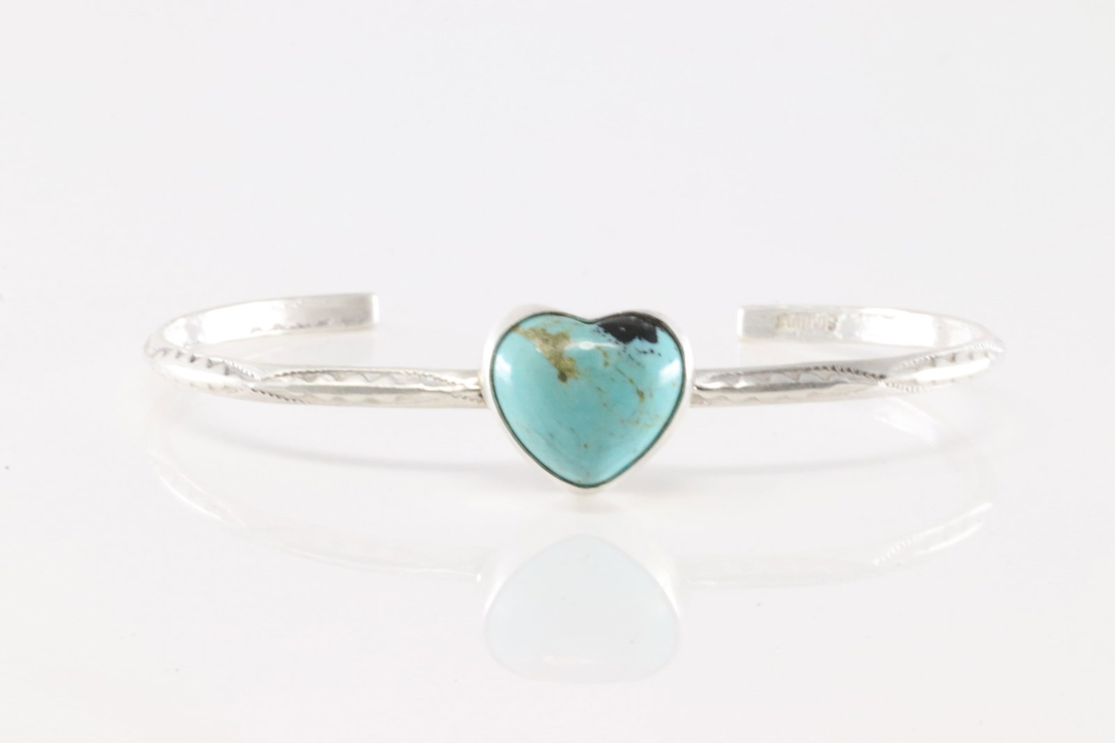 Native America Navajo Sterling Silver Kingman Turquoise Heart Bracelet Cuff By D.: This is a Native America Navajo Sterling Silver Kingman Turquoise Heart Bracelet Cuff By D.