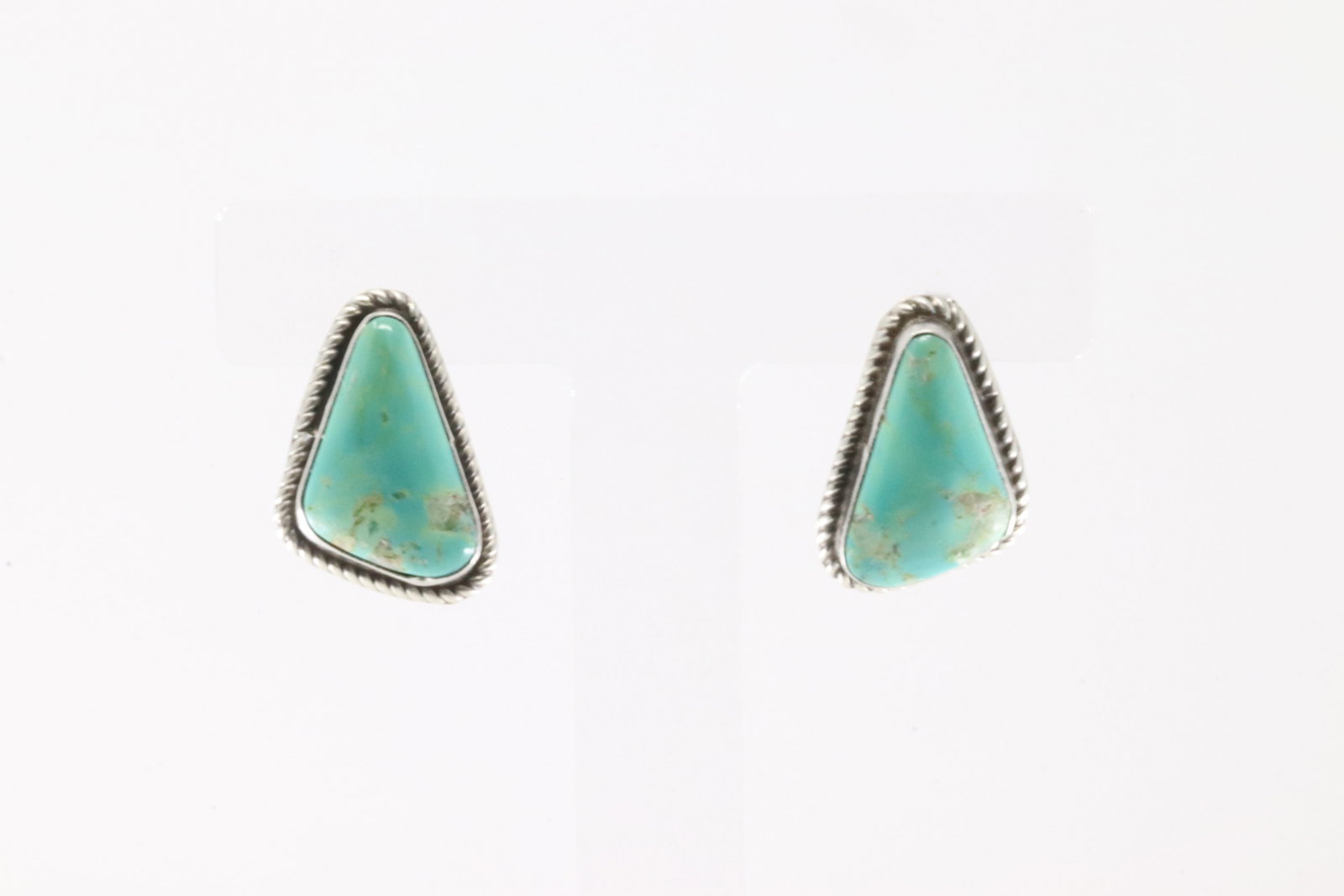 Native America Navajo Sterling Silver Kingman Turquoise Post Earring's By Judith Dixon.: This is a Native America Navajo Sterling Silver Kingman Turquoise Post Earring's By Judith Dixon.