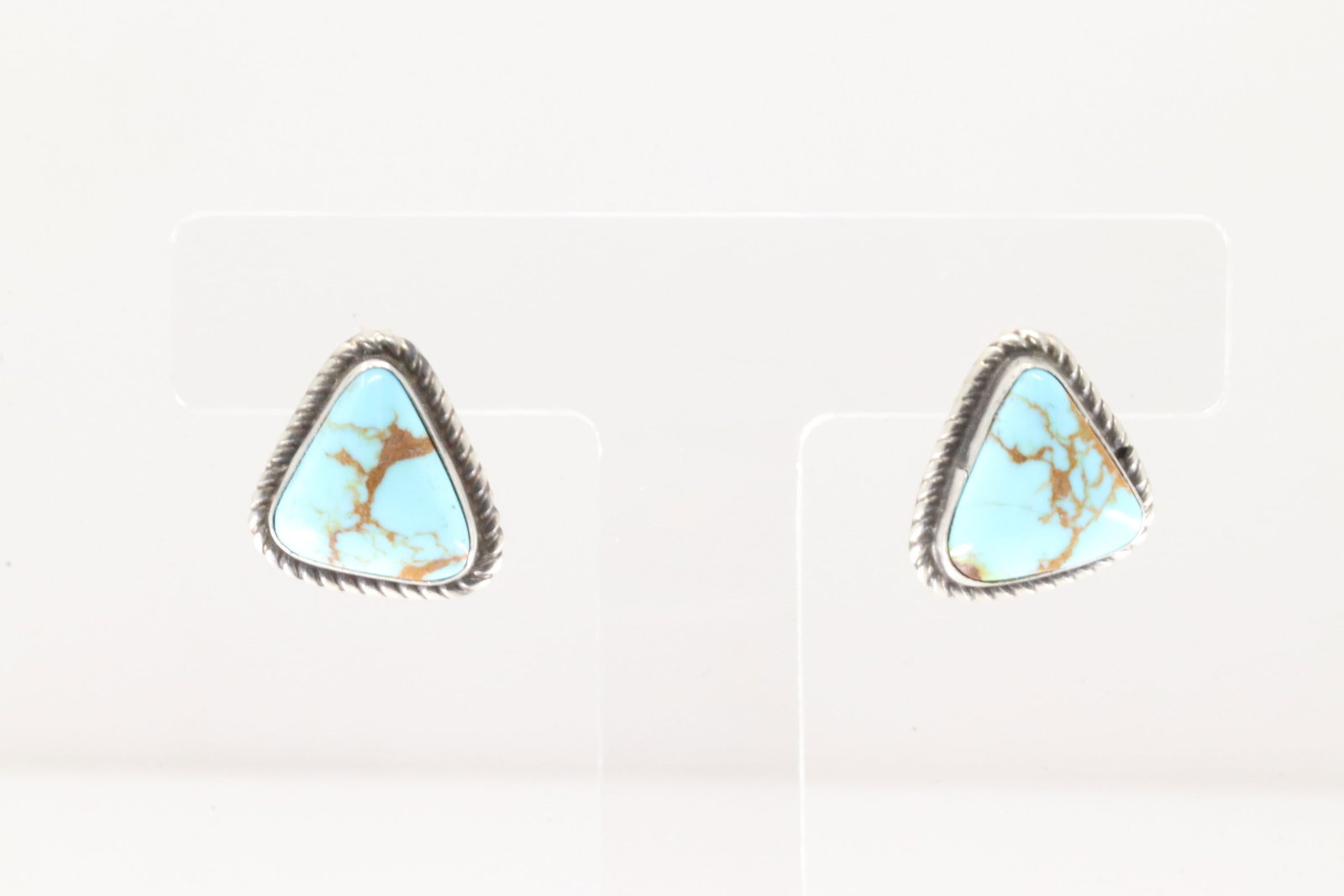 Native America Navajo Sterling Silver Kingman Turquoise Post Earring's By Judith Dixon.: This is a Native America Navajo Sterling Silver Kingman Turquoise Post Earring's By Judith Dixon.