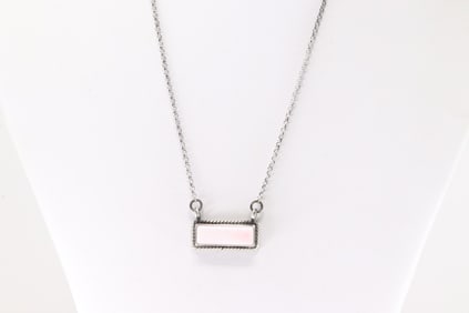 Native America Navajo Sterling Silver Pink Conch Shell Necklace By Judith Dixon.
