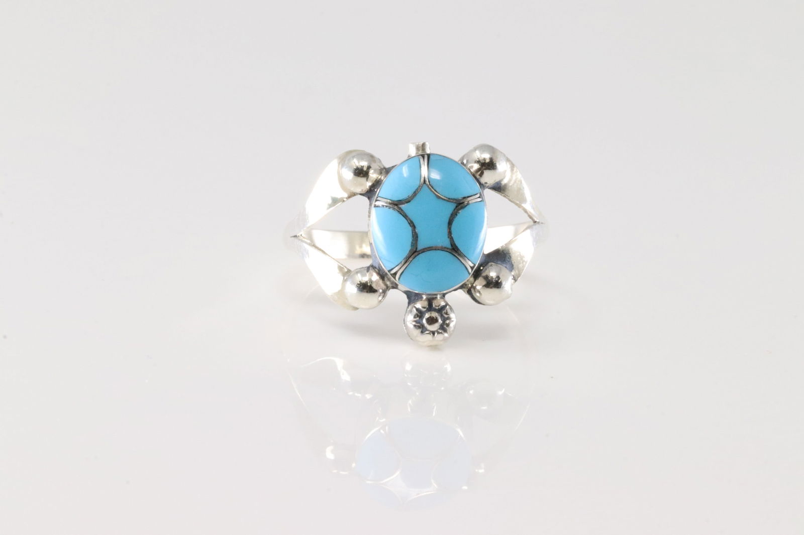 Native America Zuni Sterling Silver Turquoise Inlay Turtle Ring By Amielda Peynetsa. (1 of 4)