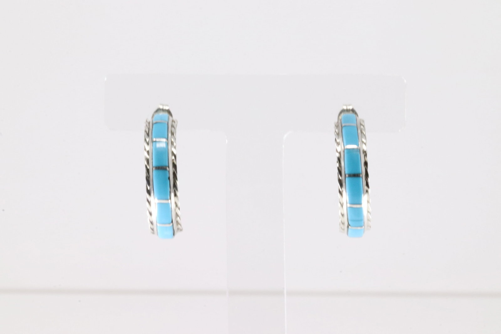 Native America Zuni Sterling Silver Kingman Turquoise Hoop Earring's By Malcolm Chavez.: This is a Native America Zuni Sterling Silver Kingman Turquoise Hoop Earring's By Malcolm Chavez.