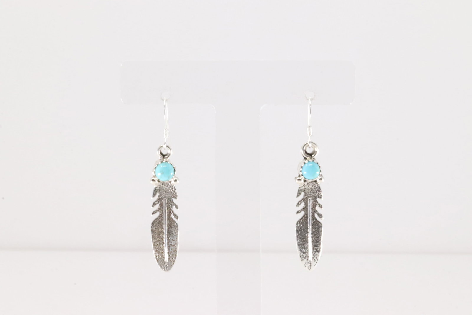 Native America Navajo Sterling Silver Turquoise Feather Dangling Earring's By Sharon McCathy.: This is a Native America Navajo Sterling Silver Turquoise Feather Dangling Earring's By Sharon McCathy.