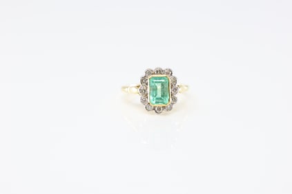 Emerald & Diamond Engagement Ring 18Kt.