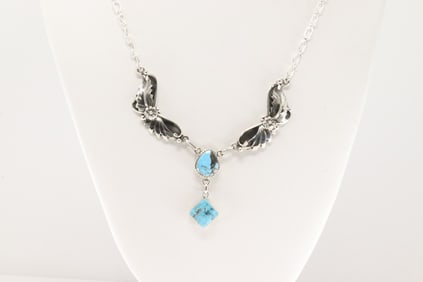 Native America Navajo Sterling Silver Turquoise Necklace By Sarah Yazzie.