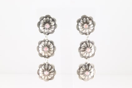 Native America Navajo Sterling Silver Pink Conch Shell Post / Dangling Earring's.
