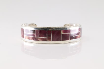 Native America Zuni Sterling Silver Purple Spiny Oyster Bracelet By Glendora Booqua.