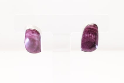 Native America Navajo Sterling Silver Purple Spiny Oyster Post Earring's By Judith Dixon.