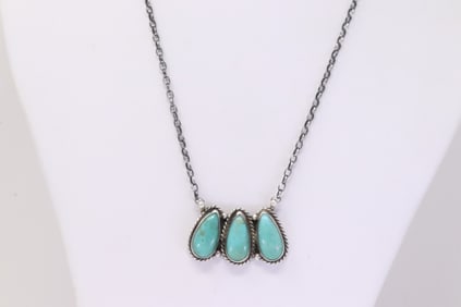 Native America Navajo Sterling Silver Kingman Turquoise Necklace By Donovan Skeets.