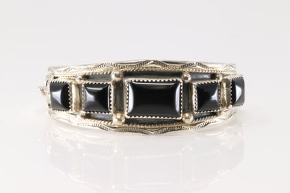 Native America Navajo Sterling Silver Black Onyx Bracelet Cuff By Darrell Morgan.