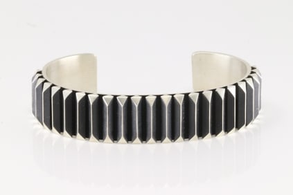 Native America Navajo Sterling Silver Solid Bracelet Cuff By L.Tahe.