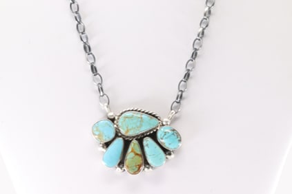 Native America Navajo Sterling Silver Kingman Turquoise Necklace By Elouise Kee.