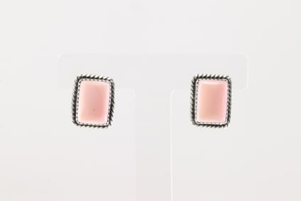 Native America Navajo Sterling Silver Pink Conch Shell Post Earring's By Freida Martinez.