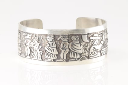 Native America Navajo Sterling Silver Solid Storyteller Bracelet Cuff By B.