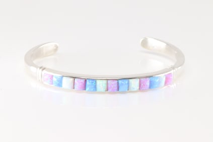 Native America Navajo Sterling Silver Multi-Color Stone Bracelet Cuff.