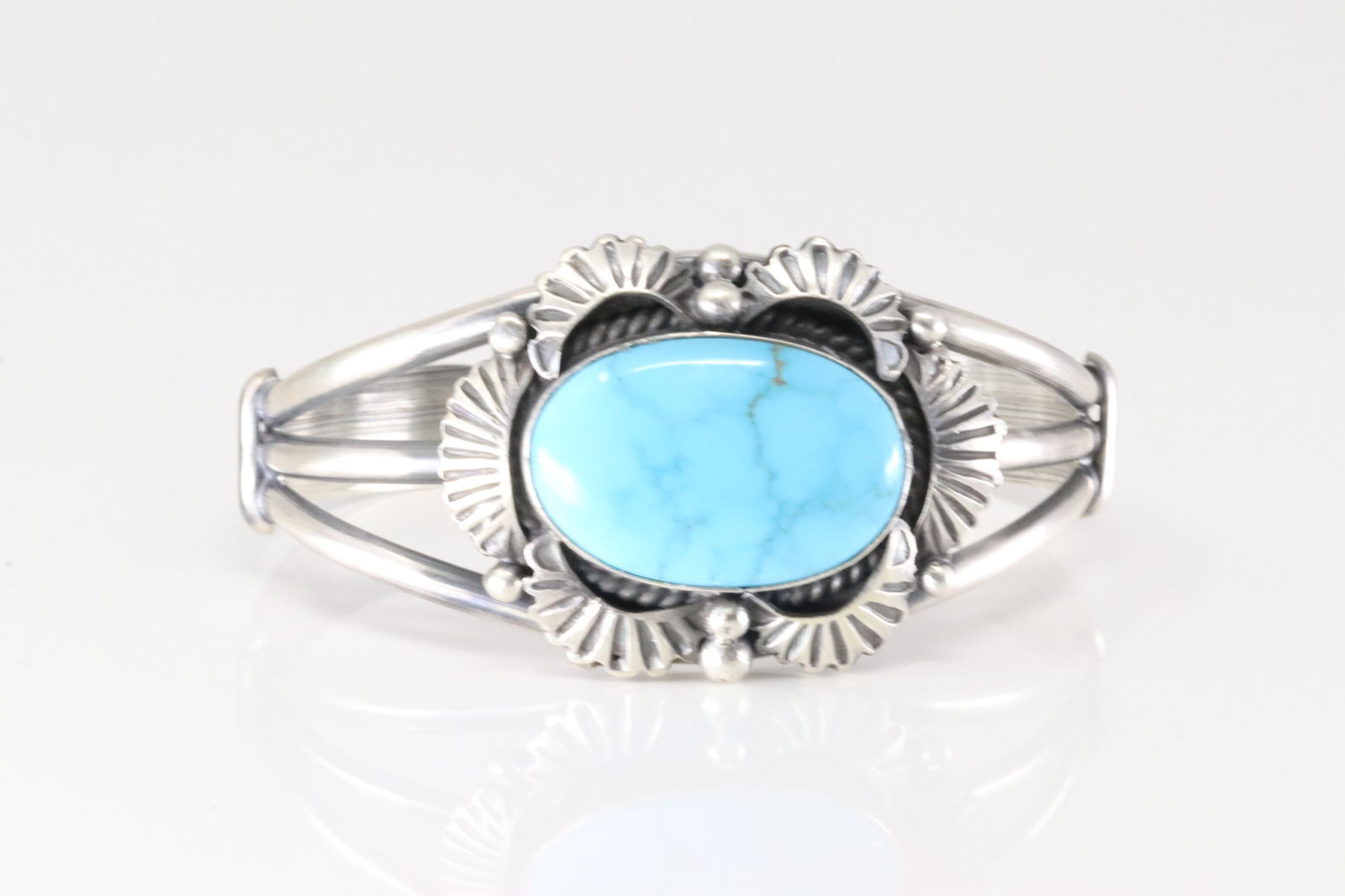 Native America Navajo Sterling Silver Kingman Turquoise Bracelet cuff By Jimmy Lee. (1 of 4)