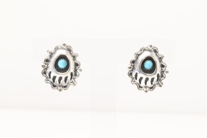 Native America Navajo Sterling Silver Bear Paw Turquoise Post Earring's By Annie Spencer.