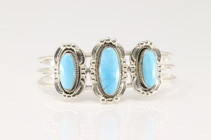 Native America Navajo Sterling Silver Turquoise Barcelet Cuff By Irvin Tsosie.