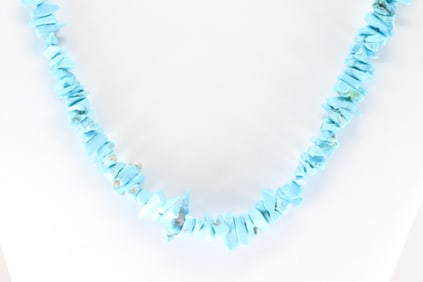 Native America Navajo Sterling Silver Turquoise Necklace.