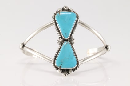 Native America Navajo Sterling Silver Kingman Turquoise Bracelet Cuff By Alfred Martinez.