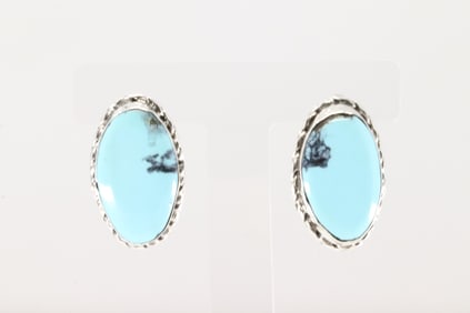 Native America Navajo Sterling Silver Kingman Turquoise Post Earring's By Mike Dedman.