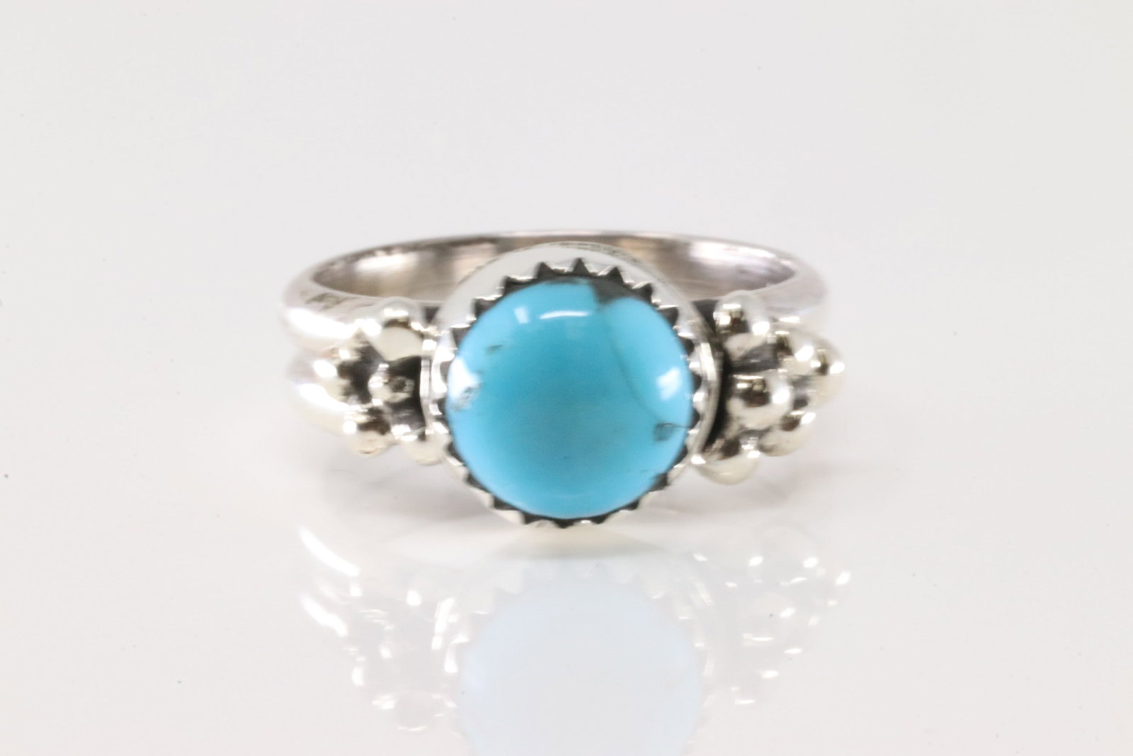 Native America Navajo Sterling Silver Turquoise Ring By Harris Largo.: This is a Native America Navajo Sterling Silver Turquoise Ring By Harris Largo. Ring size: 5.25.