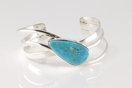 Native America Navajo Sterling Silver Turquoise Bracelet Cuff By Charlene Yazzie.