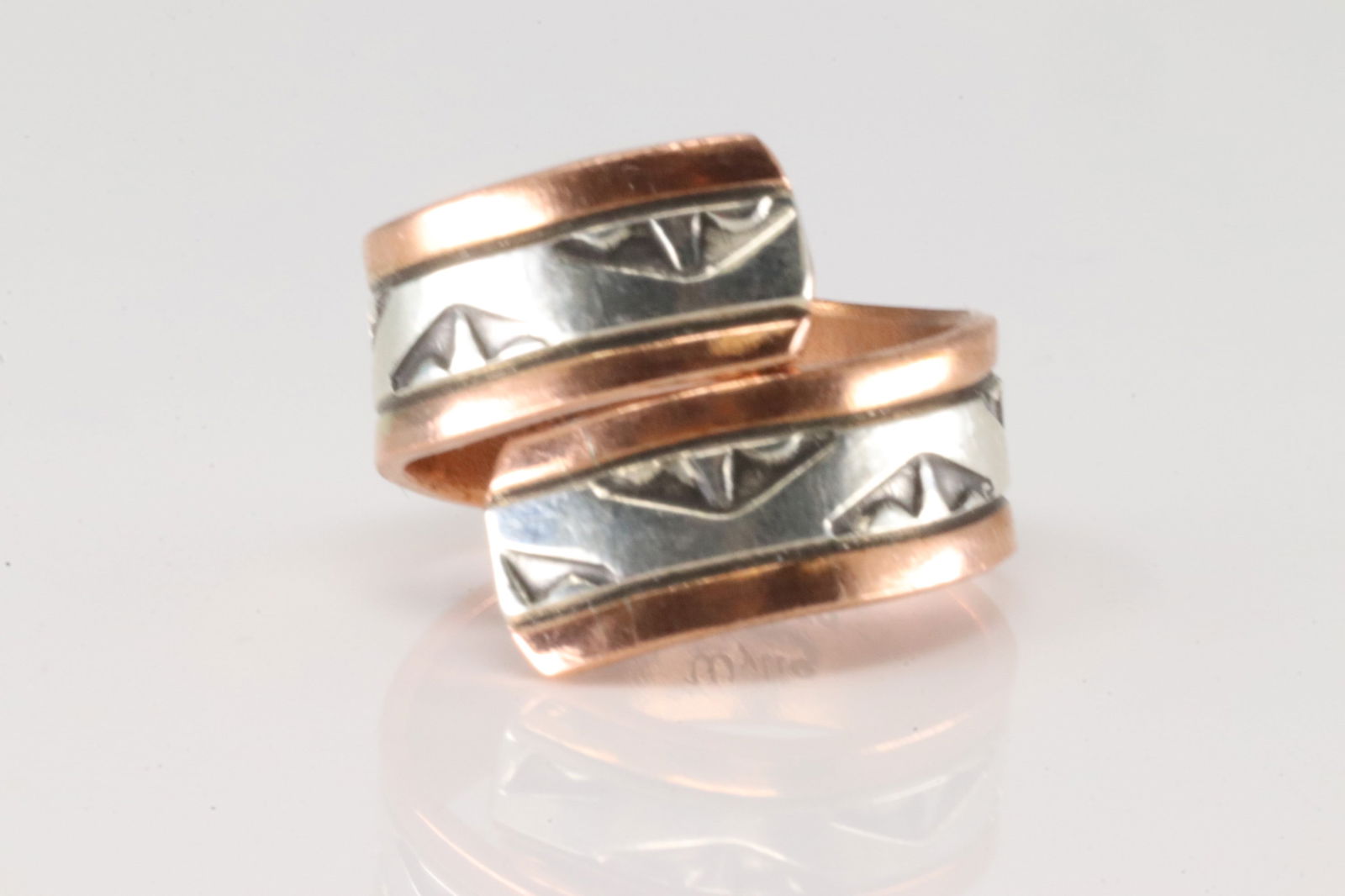 Native America Navajo Sterling Silver Copper Ring By Wylie Secatero. (1 of 4)