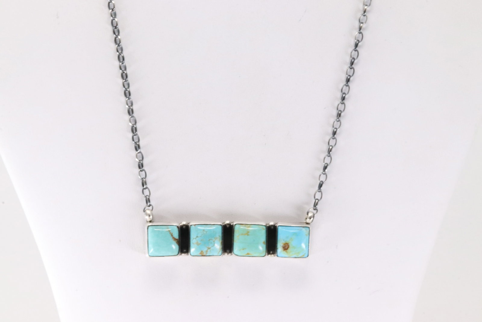 Native America Navajo Sterling Silver Kingman Turquoise Necklace By Steve Skeets.: This is a Native America Navajo Sterling Silver Kingman Turquoise Necklace By Steve Skeets. Necklace length: 18.00"