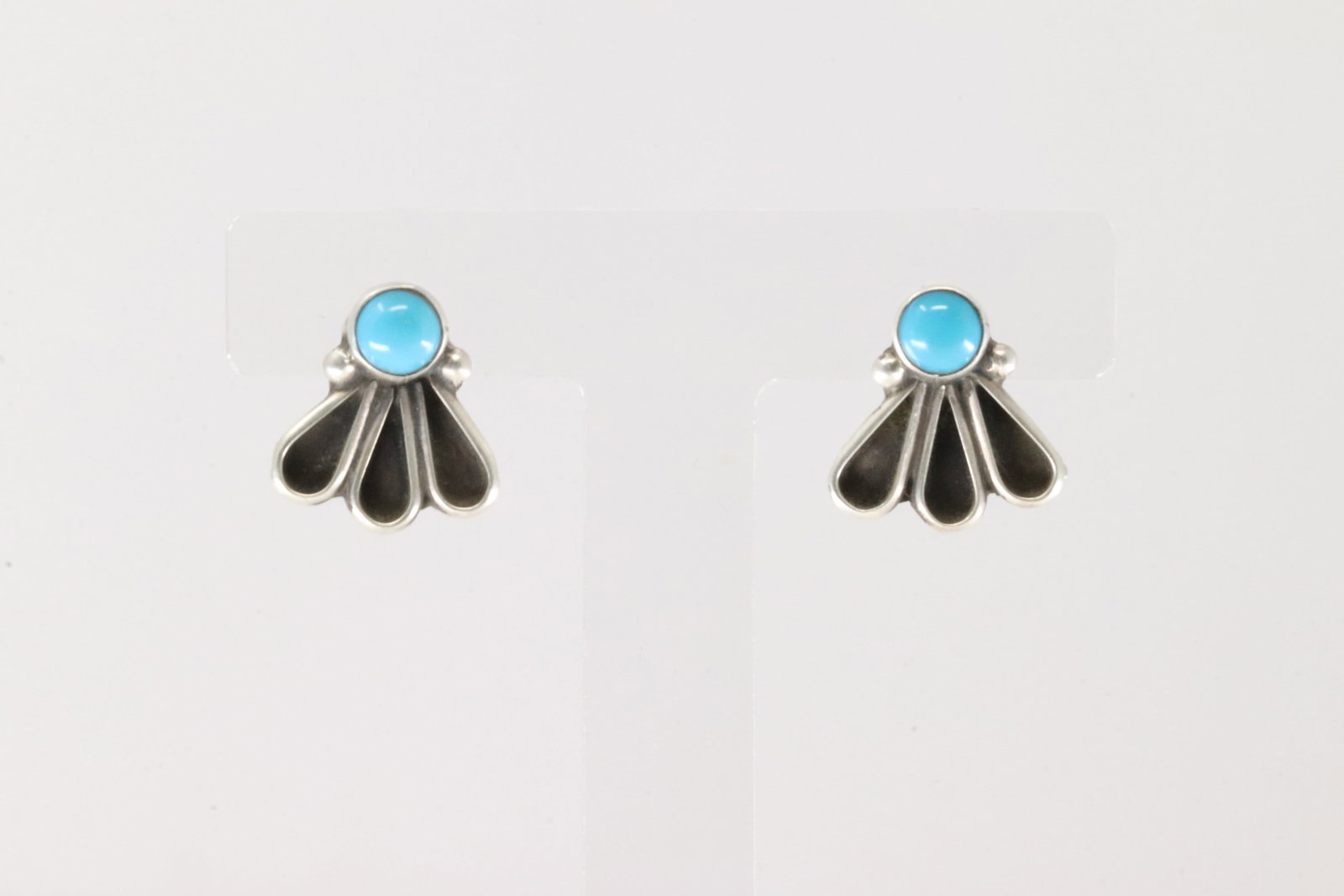 Native America Navajo Sterling Silver Kingman Post Earring's By Geraldine James.: This is a Native America Navajo Sterling Silver Kingman Post Earring's By Geraldine James.