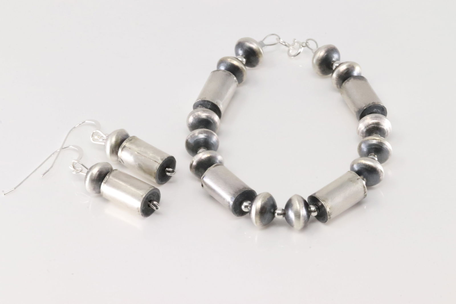 Native America Navajo Sterling Silver Pearl Beaded Bracelet Link & Earring's Set By Sharon Cooley. (1 of 4)