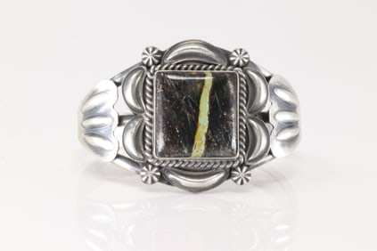 Native America Navajo Sterling Silver Black Jack Turquoise Bracelet Cuff By Ray Delgarito.