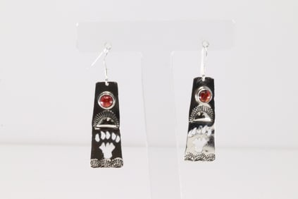 Native America Navajo Sterling Silver Spiny Oyster Bear Paw Dangling Earring's By Jeff James Jr.
