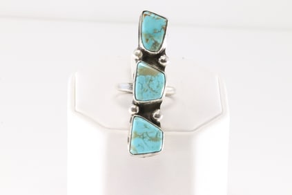 Native America Zunin Sterling Silver Kingman Turquoise Ring By Jude Candelaria.